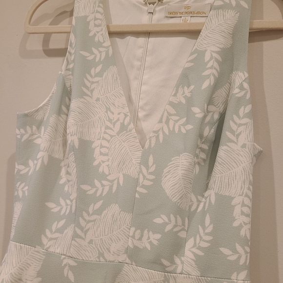 Dress The Population Seafoam Catalina V-neck Knee Length Dress Size Small - Picture 3 of 11